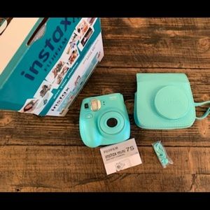 Instax Mini 7S in seafoam green w/ Case and Hand Strap